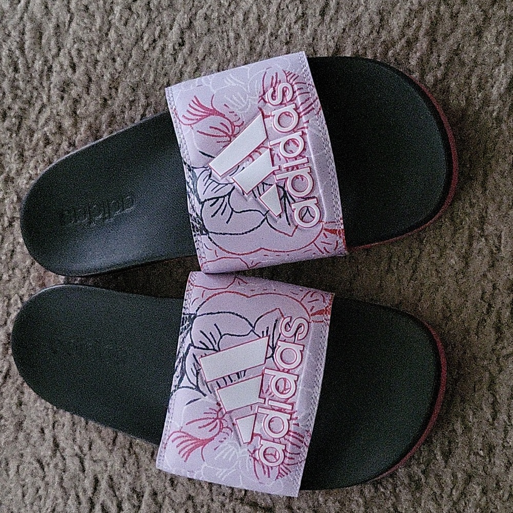 Nwot.. adidas  hot pink and black slides